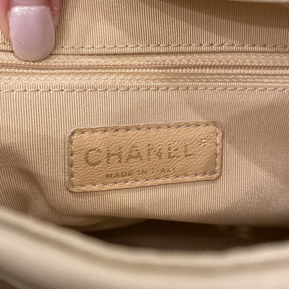 ❌SOLD❌ Auth. Chanel NWT Black & Beige CC Shoulder Bag - Picture 14 of 16